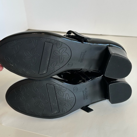 George Black Patent Mary Jane Shoes with 2” heel and Rhinestone Strap Sz 5 Women - Picture 7 of 7
